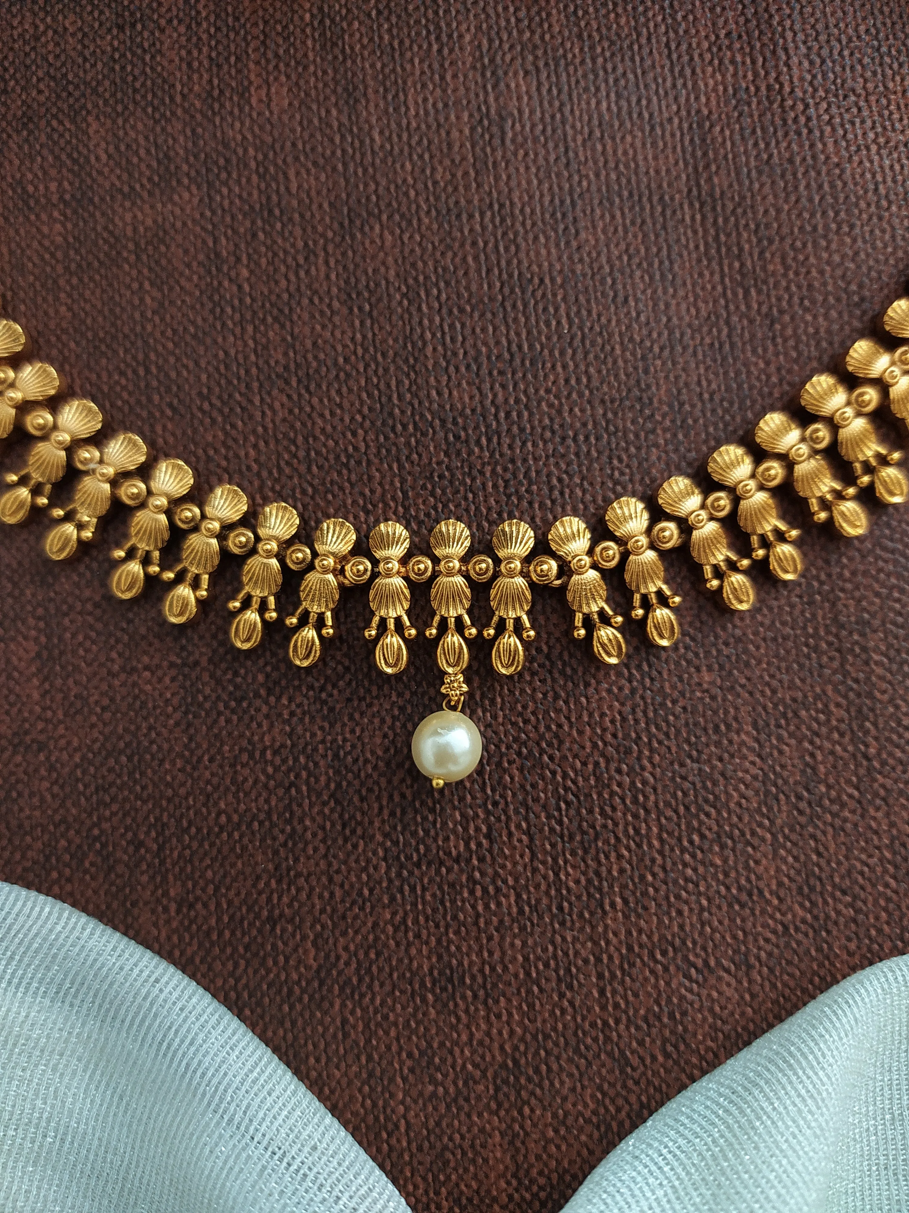 Antique Plain Necklace Set – Kerala-Inspired Design with Matching Earrings