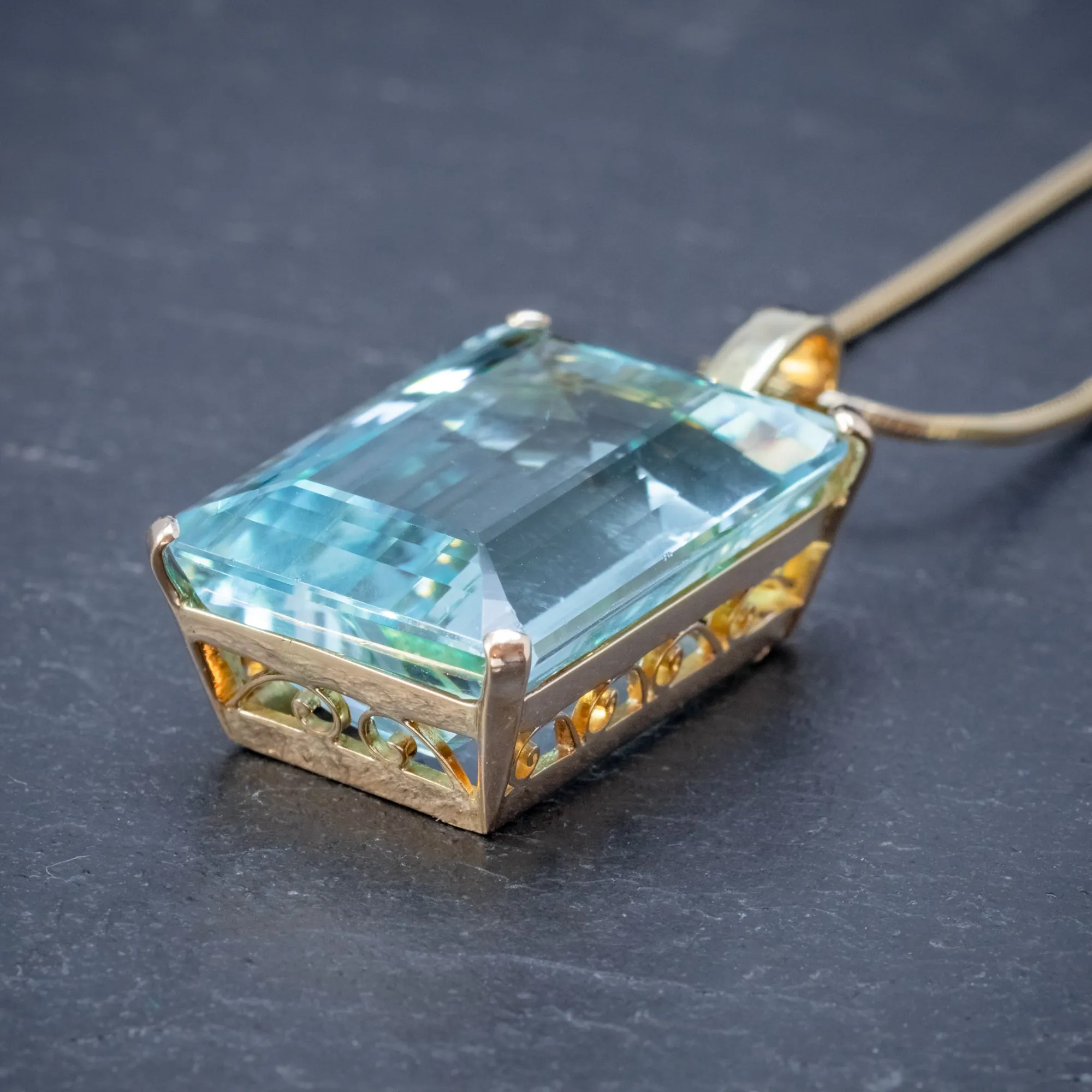 Art Deco Aquamarine Pendant Necklace 30Ct Emerald Cut Aqua 14Ct Gold