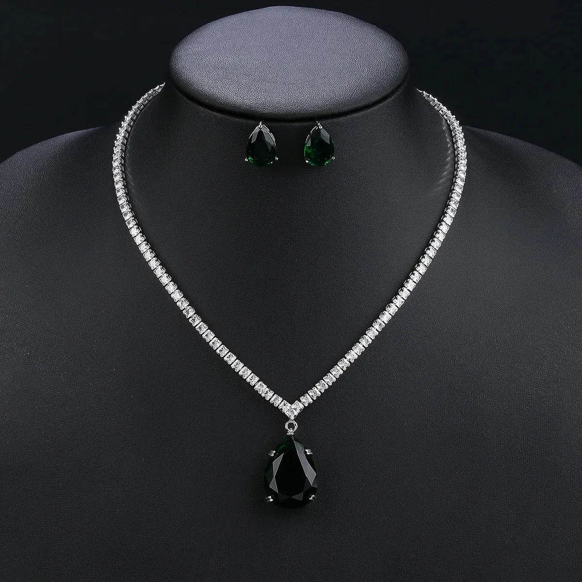 Elegant CZ Water Drop Cubic Zirconia Pendant  Necklace  Earrings Set Bridal Wedding Jewelry Sets for Women Gift CN10721