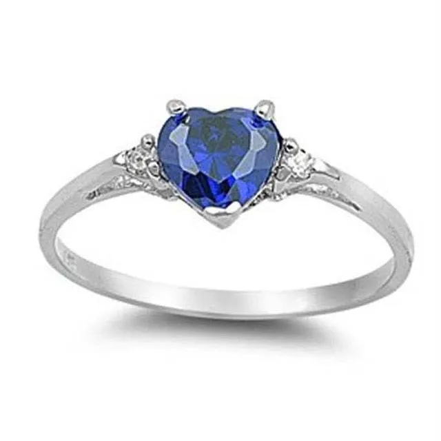 Fashion Jewelry Brilliant Heart Cut Zircon Solitaire Rings for Women in Silver Color