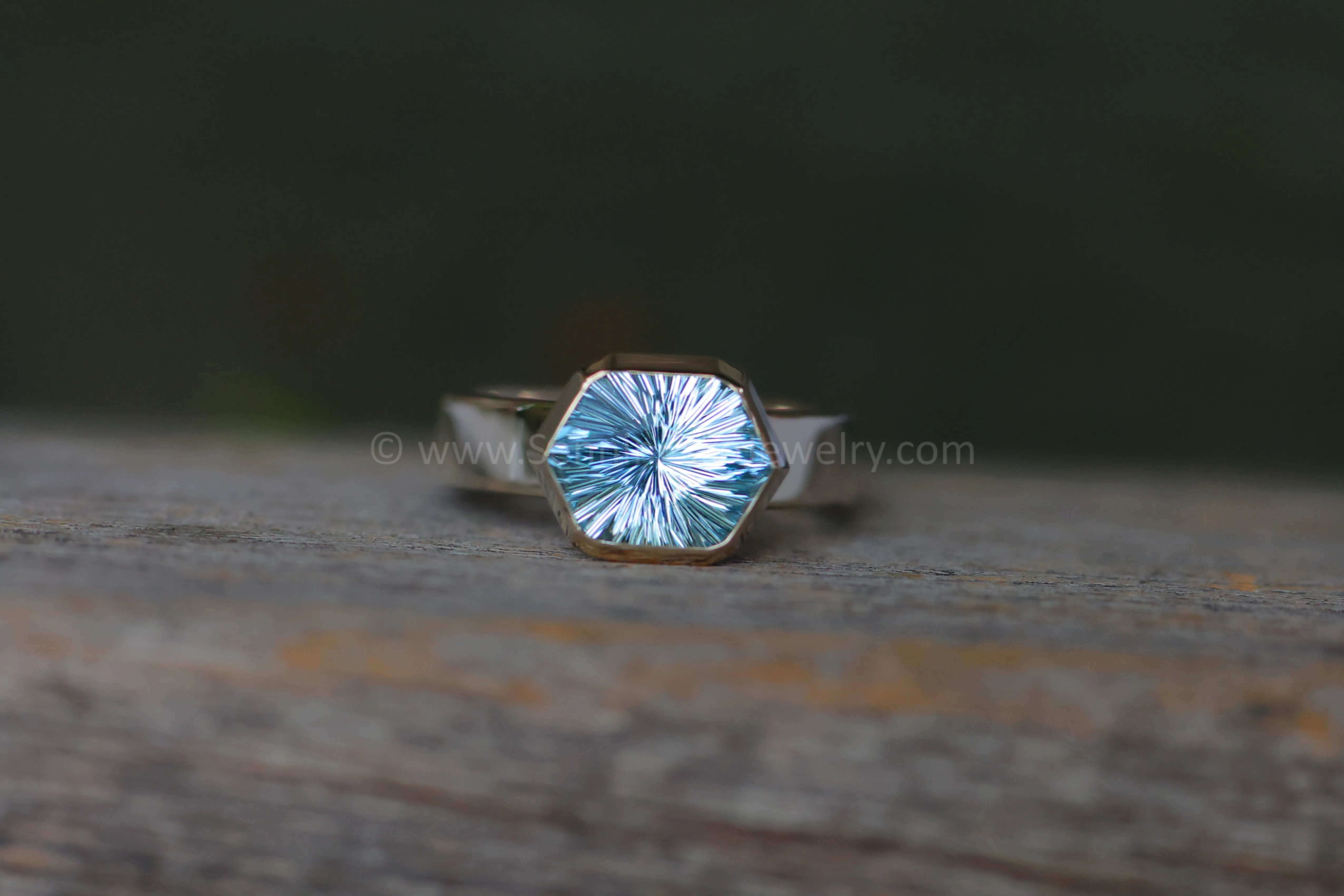 Heavy Weight 18kt Gold Solitaire Bezel Ring Setting - Fantasy Cut 2.58 Carat Aquamarine Depicted (Setting Only, Center Stone Sold Separately)