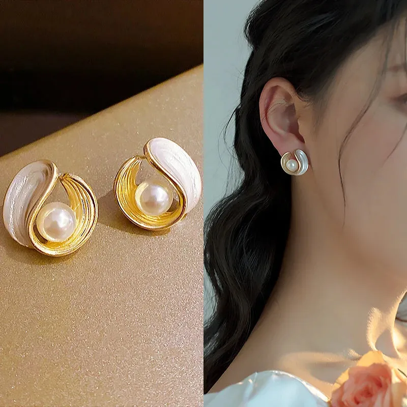 JC - Fashion Cuff Earrings: Gold with pearl and zircon, perfect for women’s party and wedding gifts