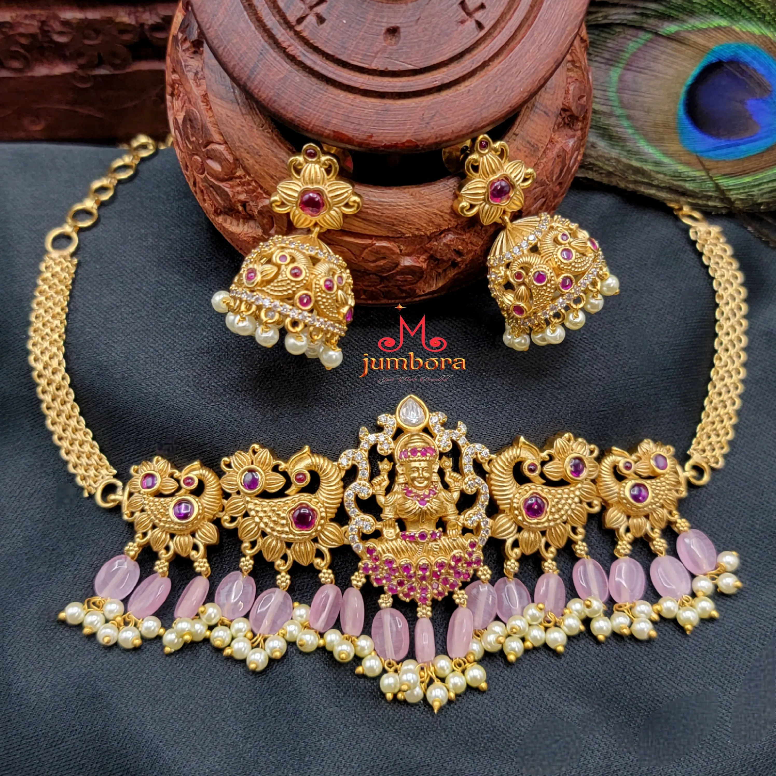 Lakshmi Necklace in Choker Style with Kemp Temple Jewelry