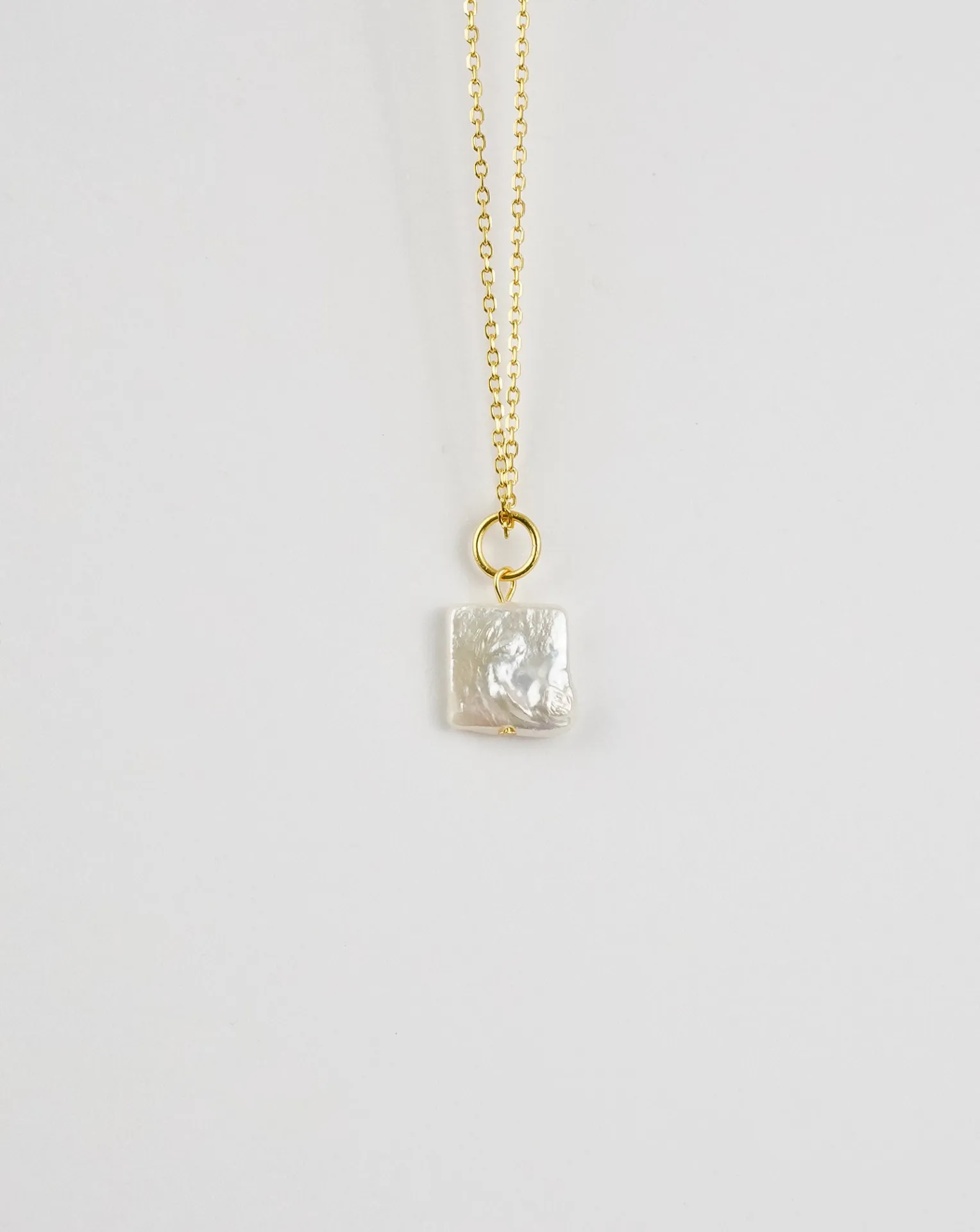 Square Pendant Pearl Necklace | Elegant Accessory for Any Outfit